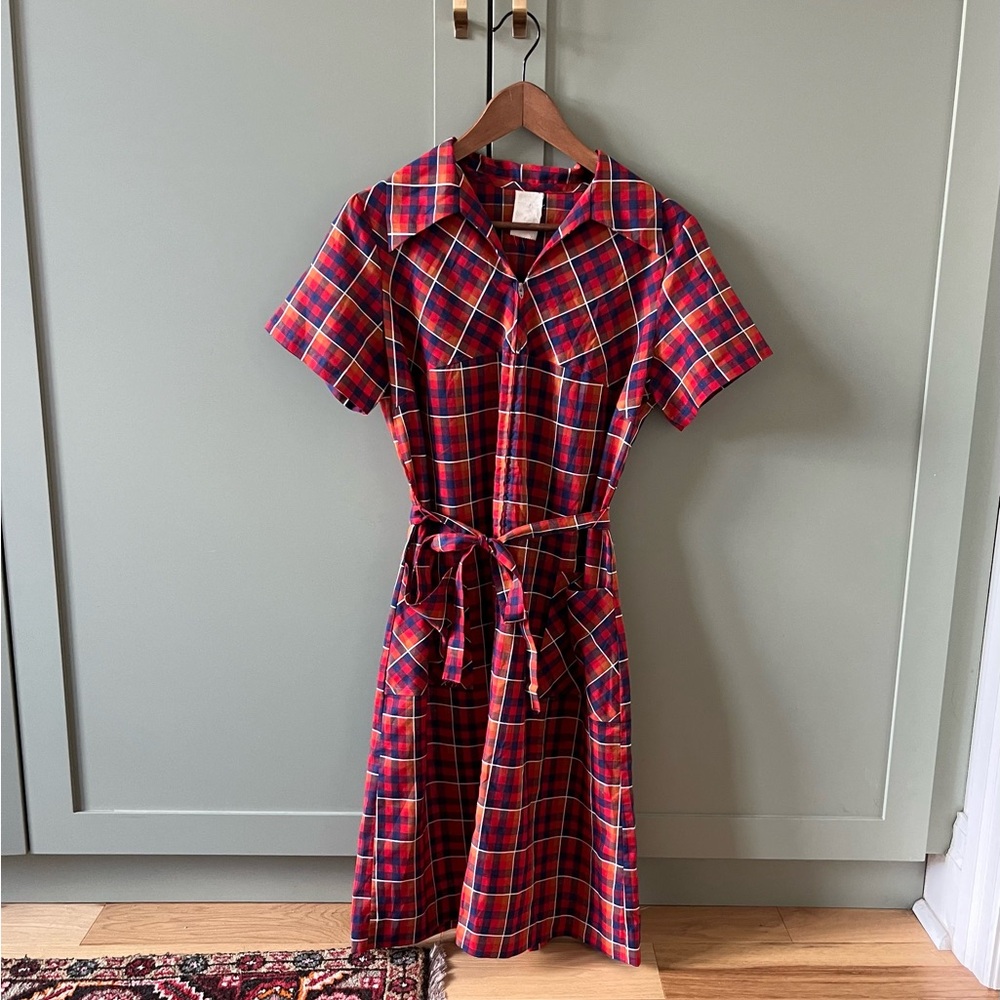 Vintage 1960’s red plaid house dressy